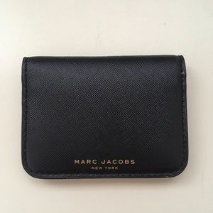 Marc Jacobs Black Leather Slim Flap Cardholder Retails $100+ Cute Case Wallet